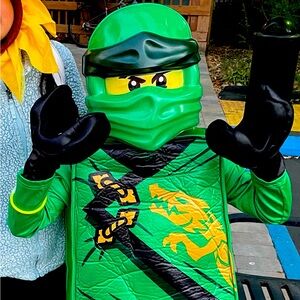 Lloyd Ninjago costume size 4-6, used for two nights